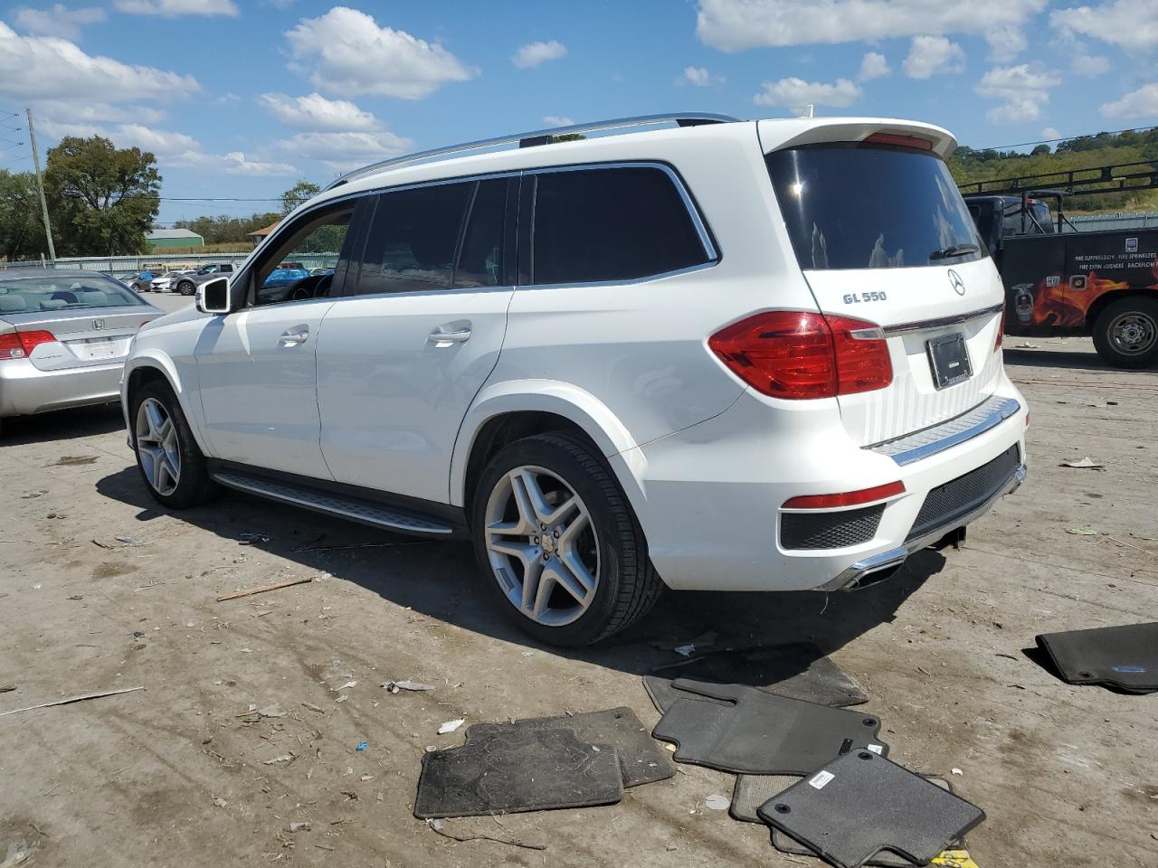 VIN 4JGDF7DE0GA685082 2016 MERCEDES-BENZ GL-CLASS no.2