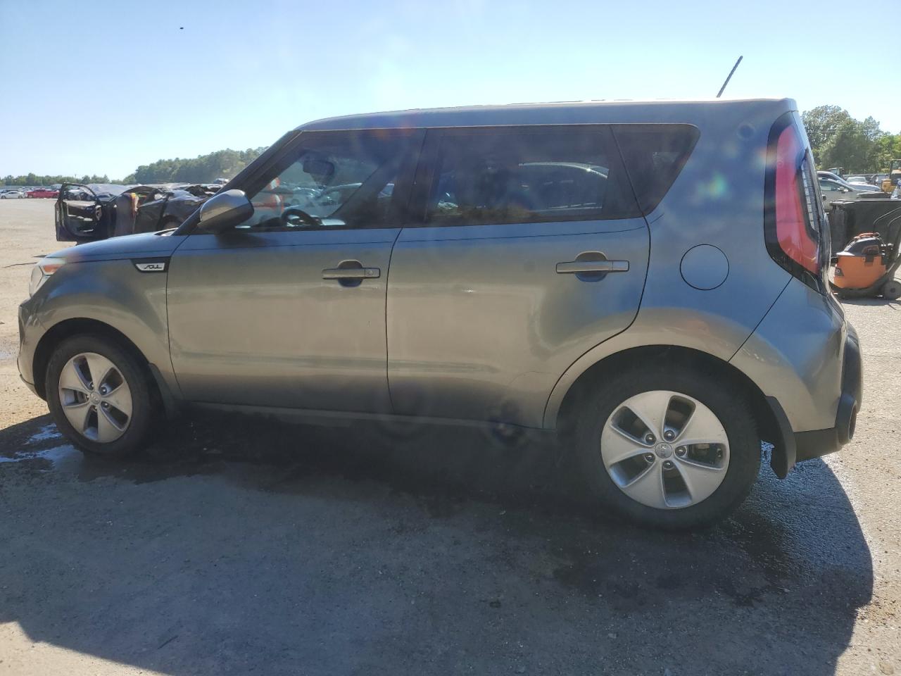 VIN KNDJN2A21G7300293 2016 KIA SOUL no.2