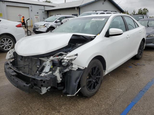 2014 Toyota Camry L de vânzare în Pekin, IL - Front End