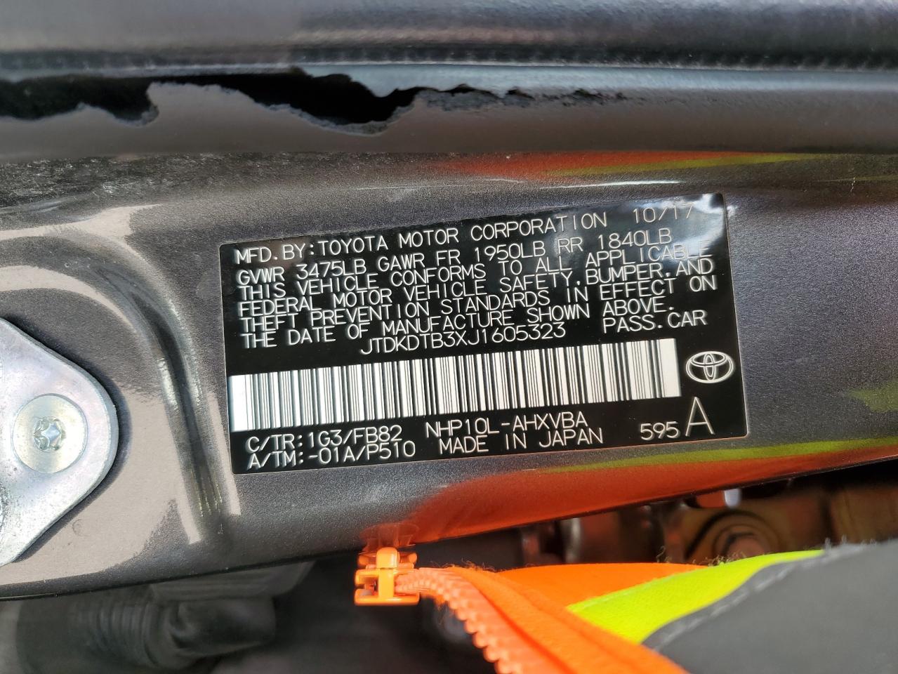 JTDKDTB3XJ1605323 2018 Toyota Prius C