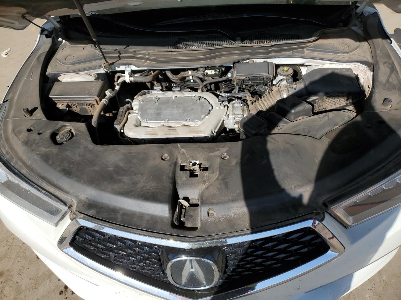 5J8YD3H33JL007968 2018 Acura Mdx