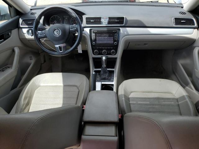 Седани VOLKSWAGEN PASSAT 2012 Сріблястий