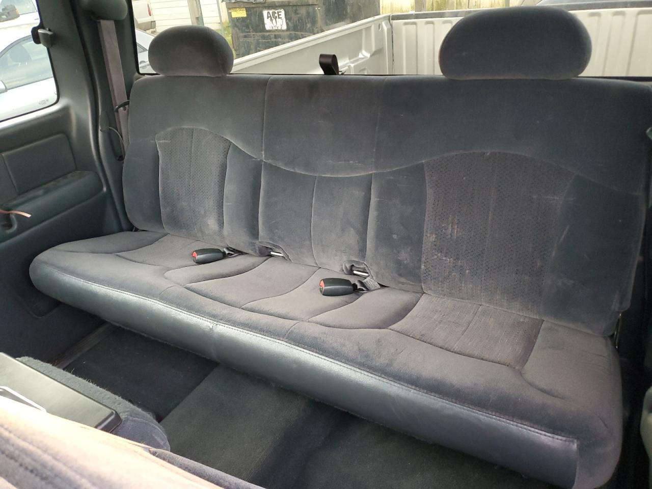2001 Chevrolet Silverado - Image 10