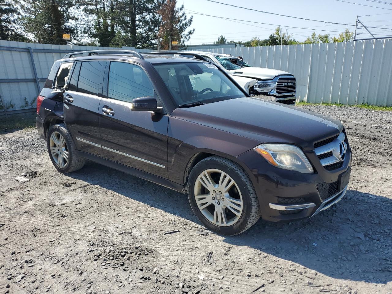 VIN WDCGG8JB3DG128359 2013 MERCEDES-BENZ GLK-CLASS no.4