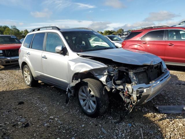  SUBARU FORESTER 2012 Серебристый