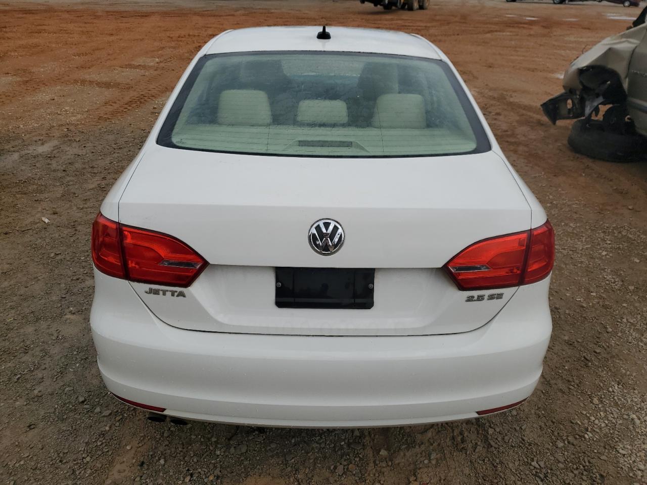 3VWDX7AJ0BM338735 2011 Volkswagen Jetta Se