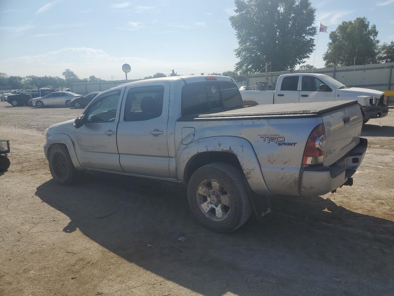 VIN 3TMLU4EN8DM130141 2013 TOYOTA TACOMA no.2