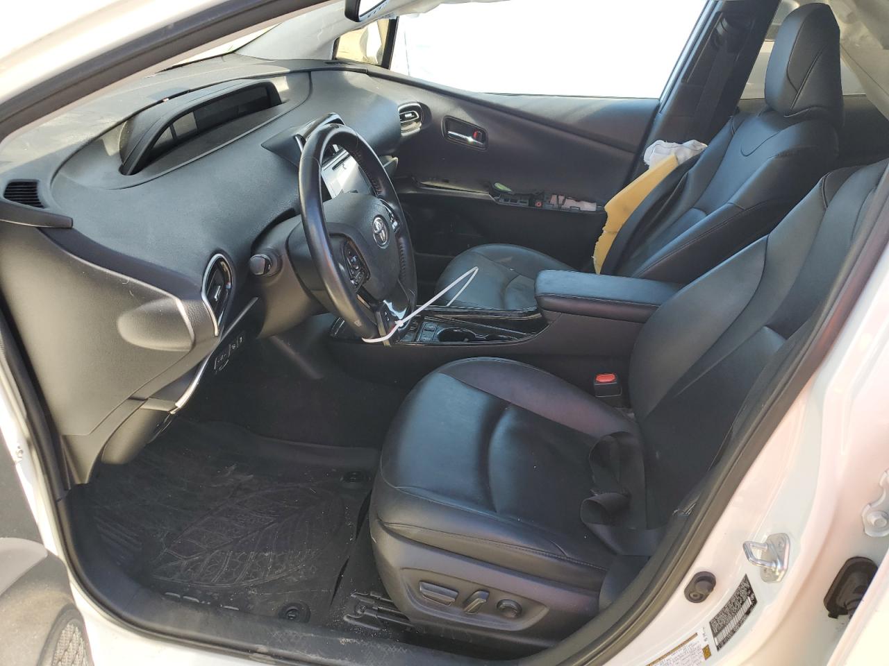 2019 Toyota Prius - Image 7