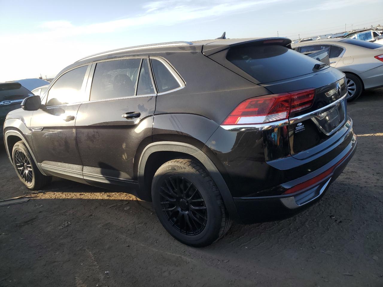 2021 Volkswagen Atlas - Image 2