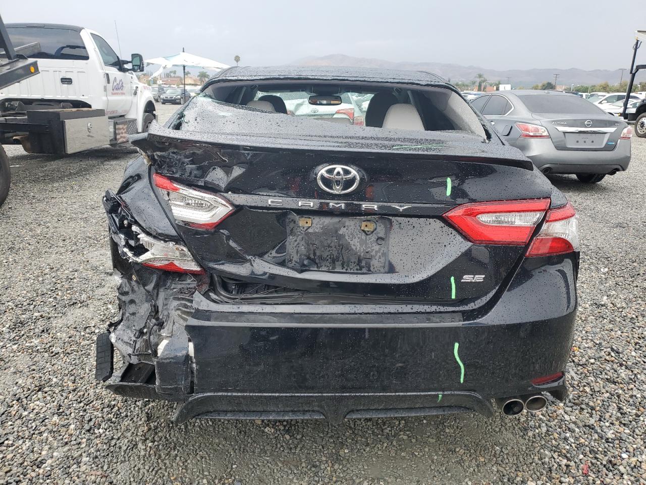 4T1B11HK4JU067093 2018 Toyota Camry L