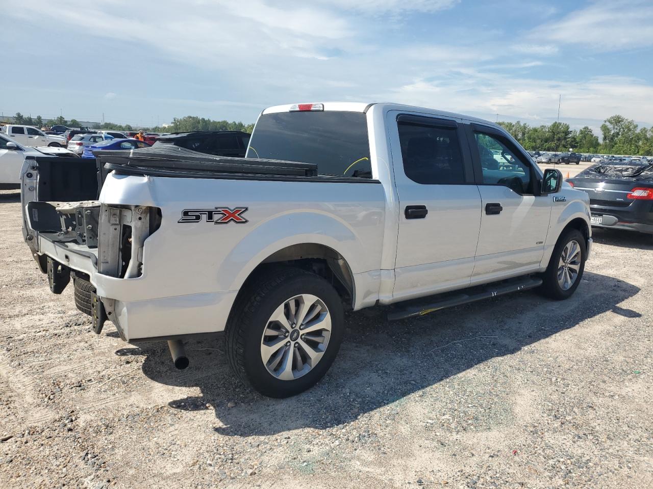 2017 Ford F150 Supercrew VIN: 1FTEW1CP5HKD16514 Lot: 69986894