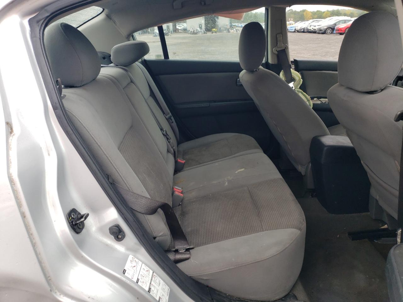 2011 Nissan Sentra - Image 10