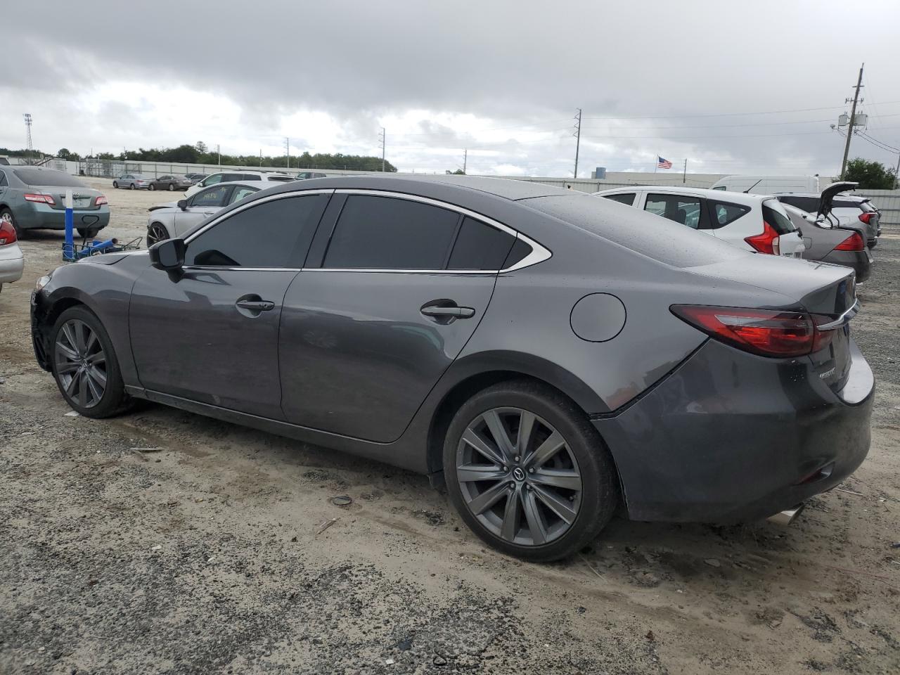 JM1GL1VM1J1325890 2018 Mazda 6 Touring