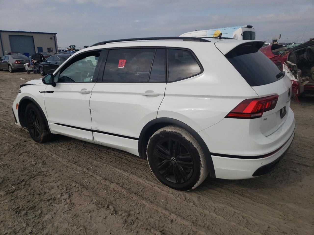 Фото: 3VVCB7AX2NM026276 - 2