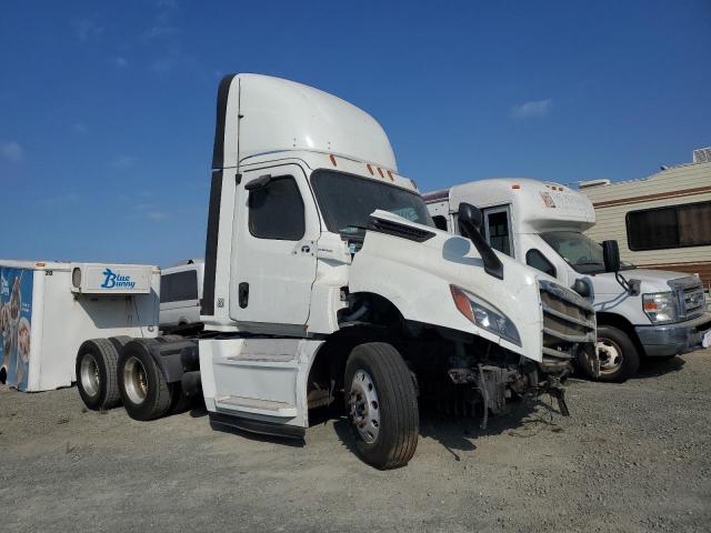 2018 Freightliner Cascadia 126  for Sale in San Diego, CA - Front End