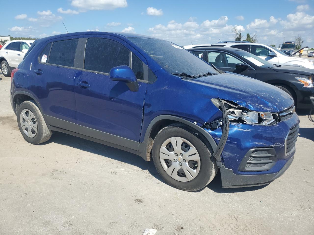 2017 Chevrolet Trax - Image 4