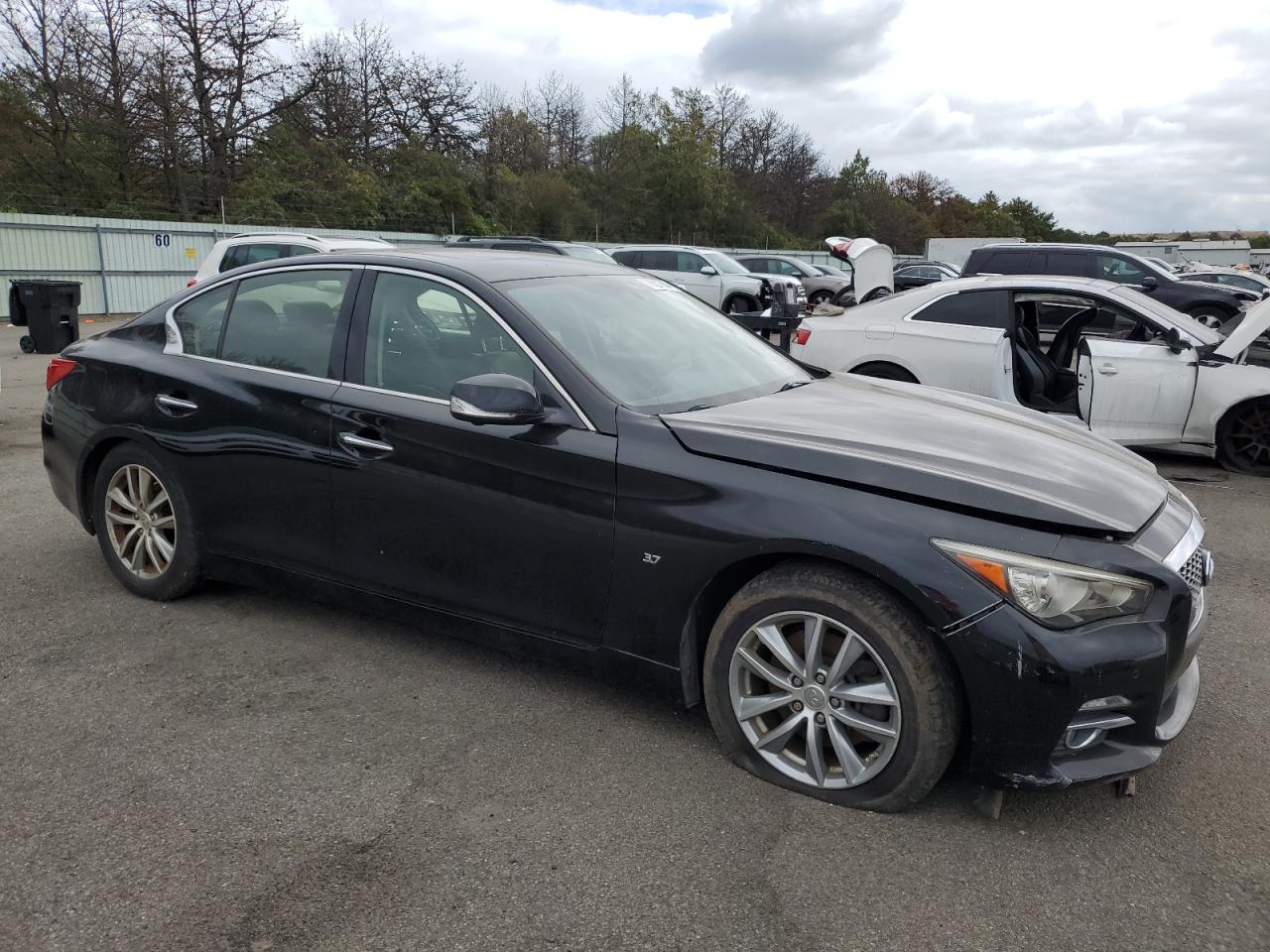 VIN JN1BV7AR9EM699101 2014 INFINITI Q50 no.4