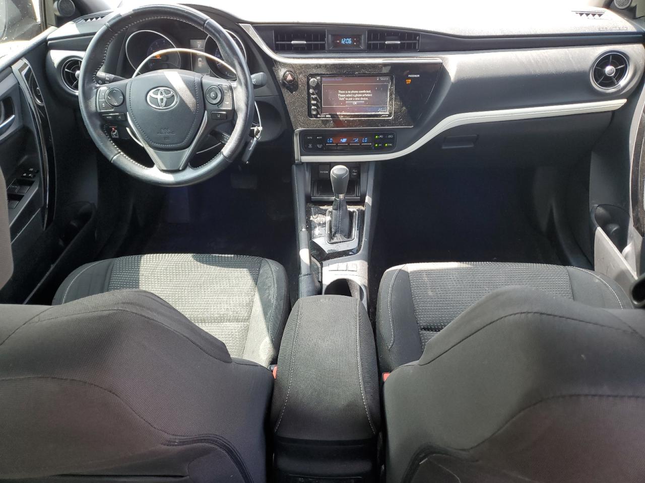 JTNKARJE7JJ567639 2018 Toyota Corolla Im