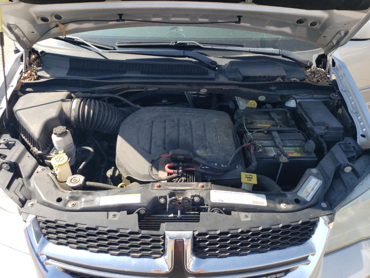 2011 Dodge Caravan - Image 12