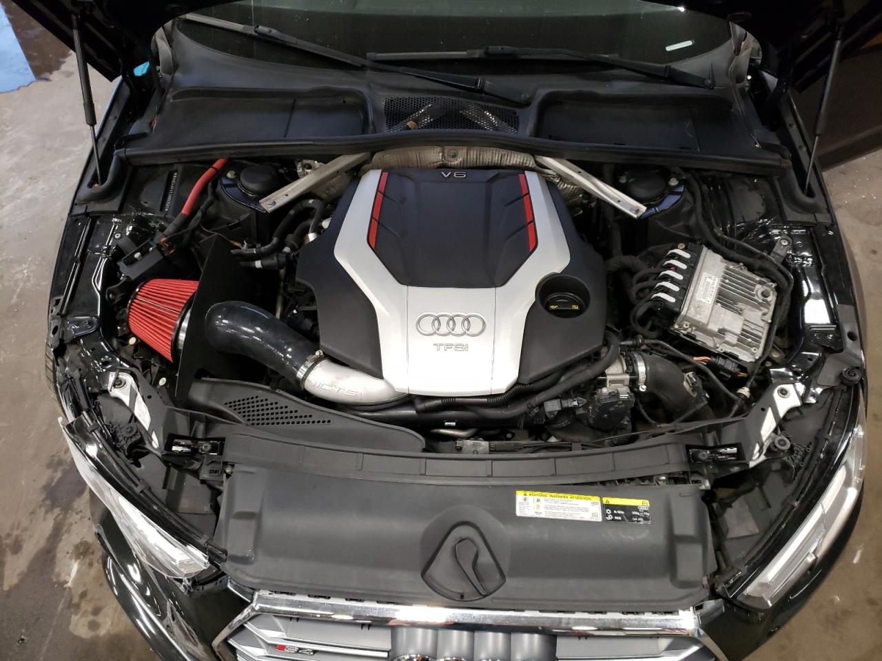 WAUC4AF41JA003581 2018 Audi S4 Prestige