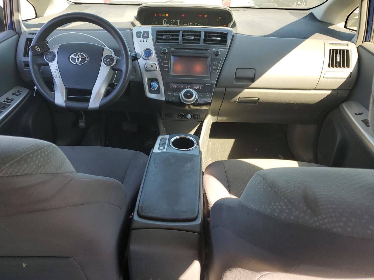 JTDZN3EU2EJ008883 2014 Toyota Prius V