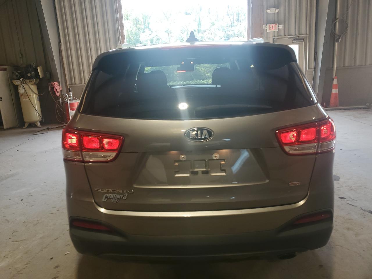 5XYPG4A30JG342862 2018 Kia Sorento Lx