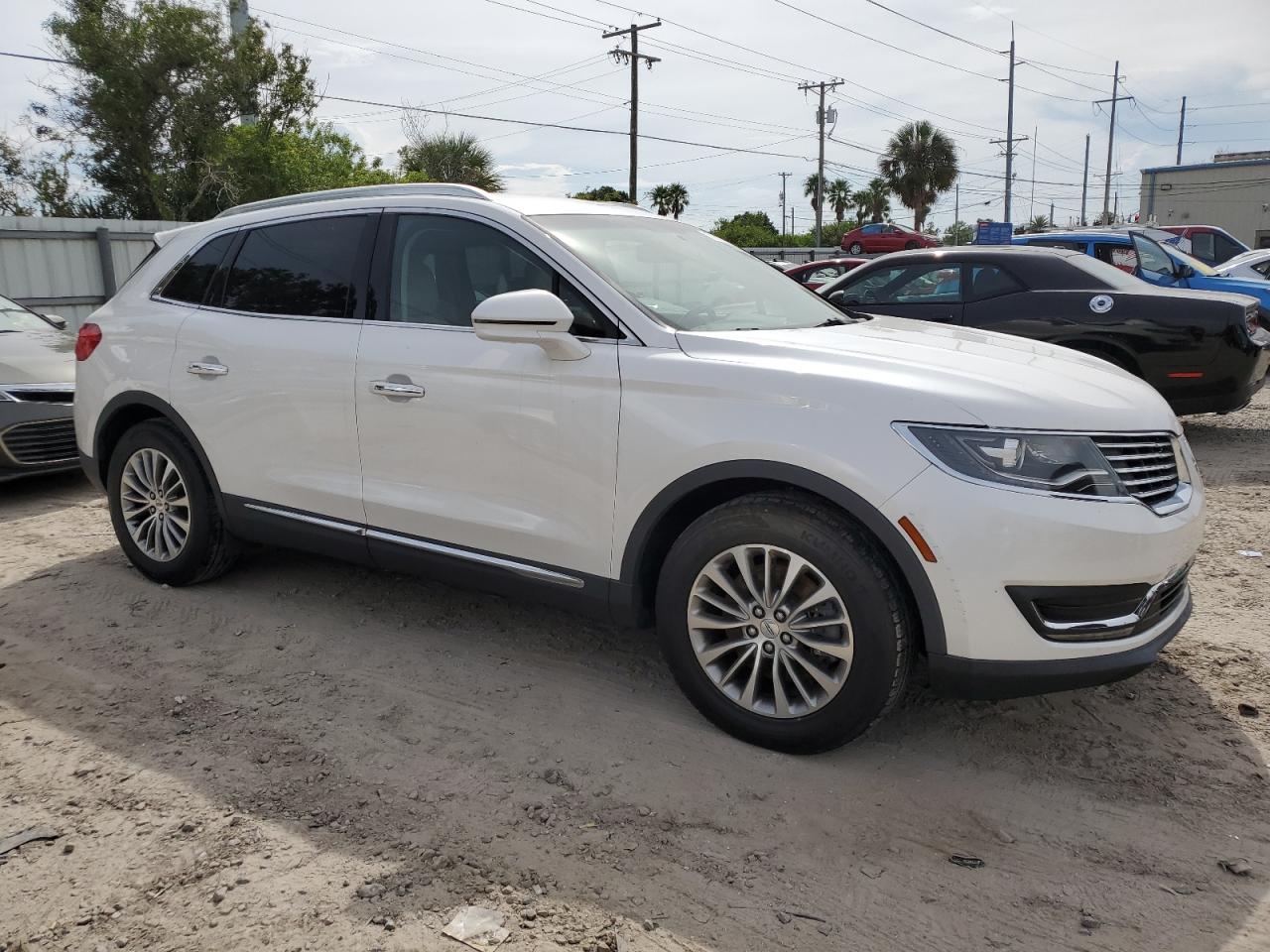 VIN 2LMTJ6KR8GBL27506 2016 LINCOLN MKX no.4