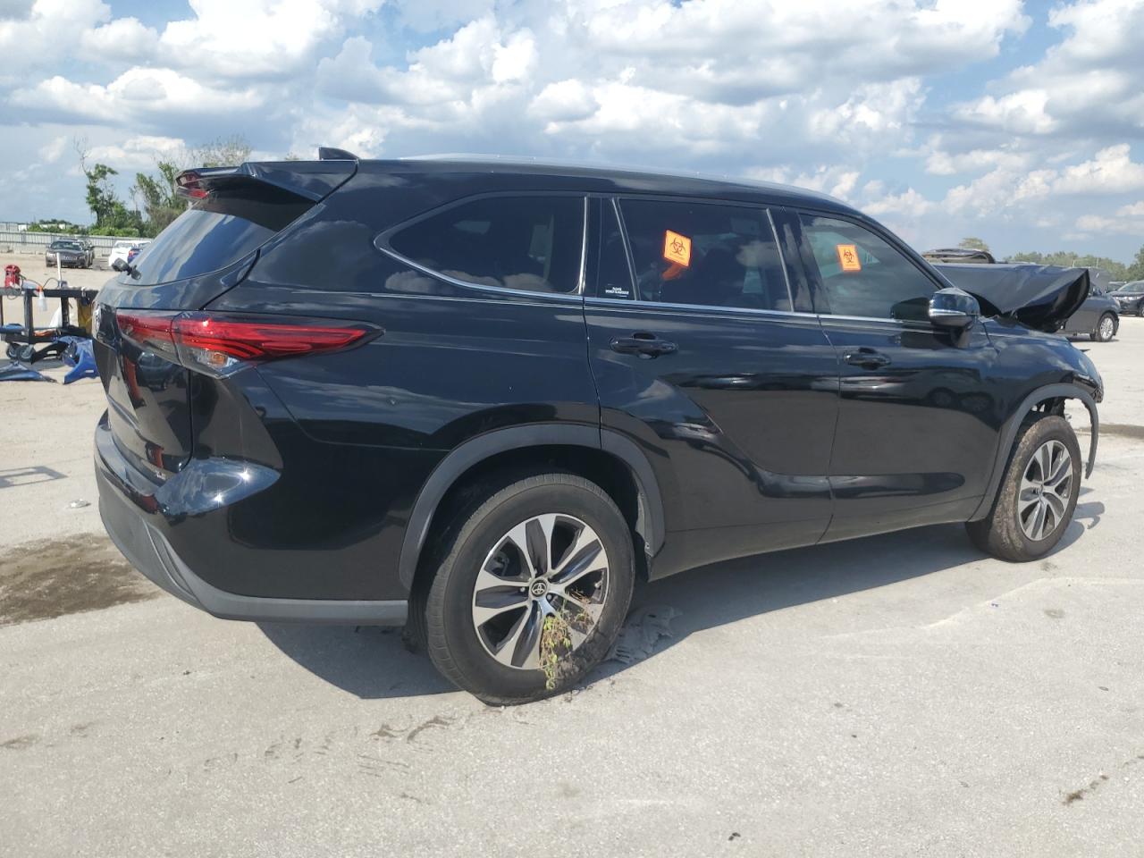 2022 Toyota Highlander Xle VIN: 5TDGZRAH6NS541071 Lot: 71357674