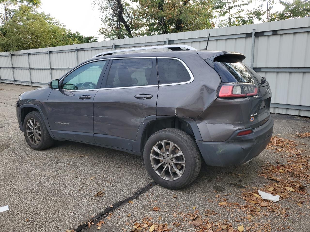 2019 Jeep Grand Cherokee - Image 2