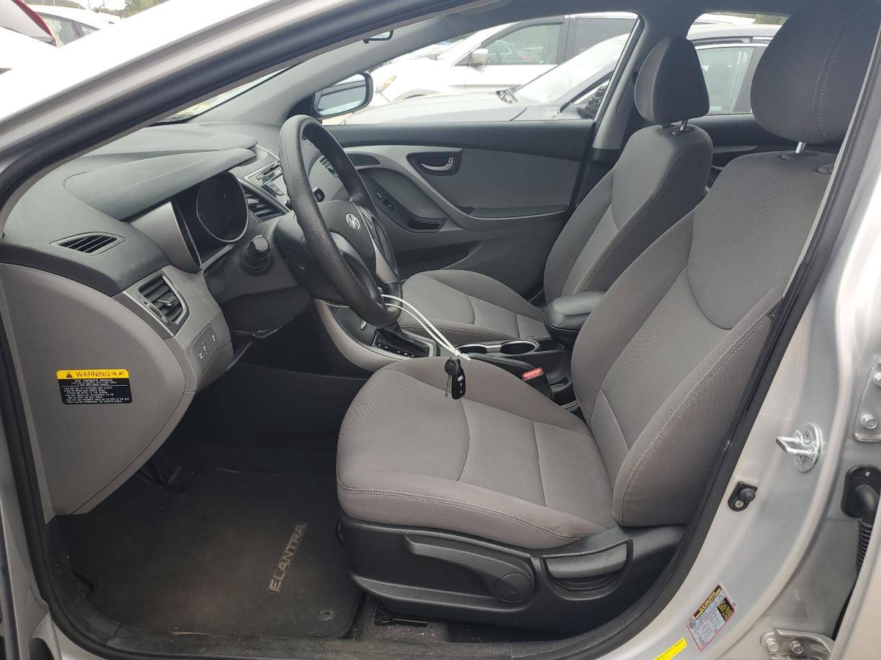 KMHDH4AE6GU517121 2016 Hyundai Elantra Se