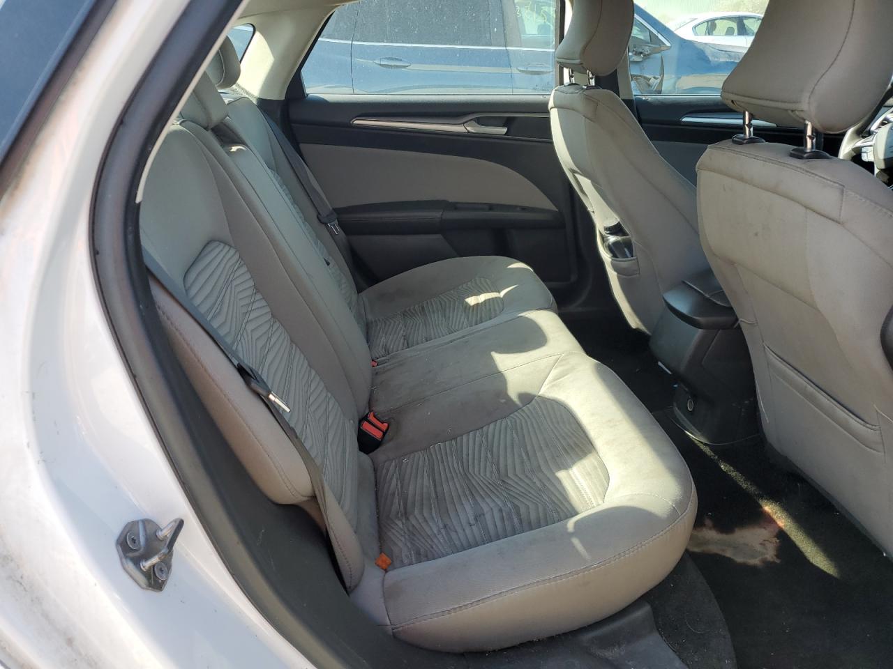 2016 Ford Fusion - Image 10