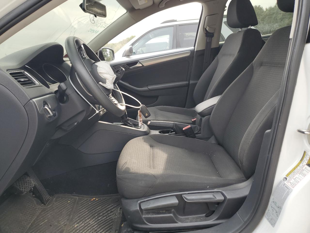 3VWD17AJ0FM347975 2015 Volkswagen Jetta Se