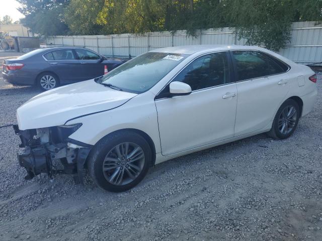  TOYOTA CAMRY 2015 Білий