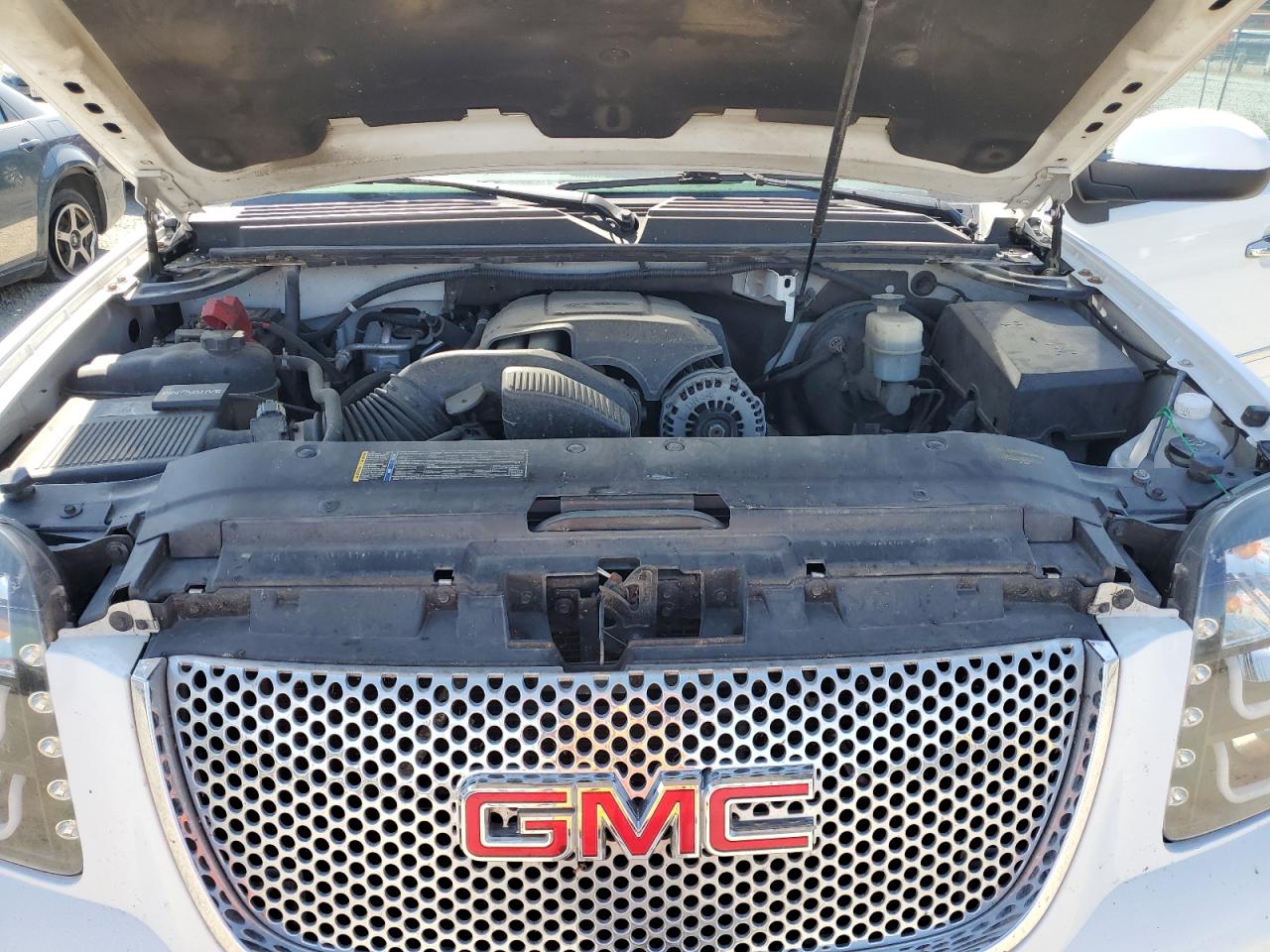 1GKS2MEF4BR115159 2011 GMC Yukon Xl Denali