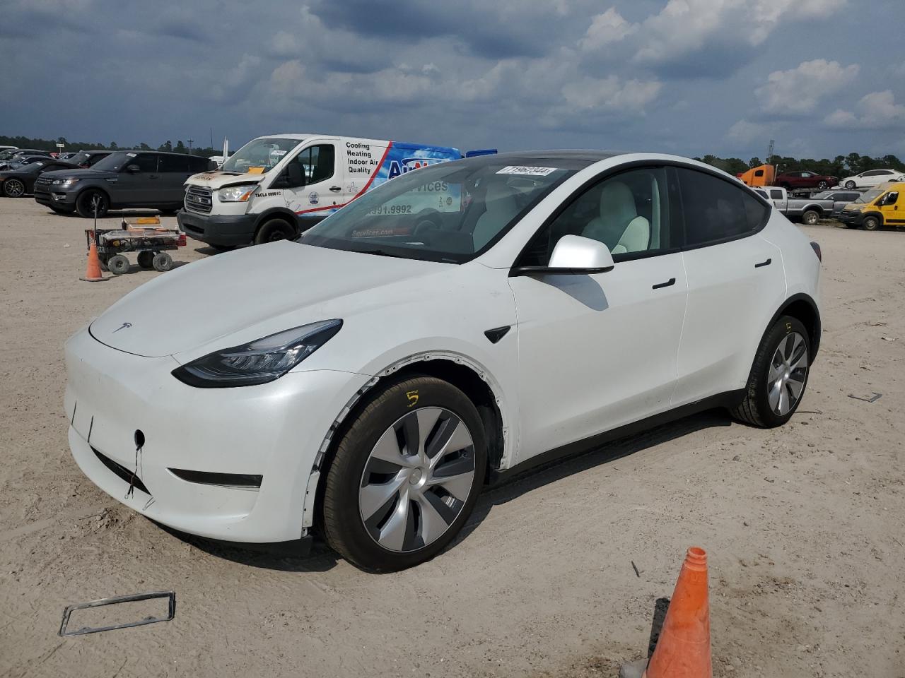 7SAYGDEE0PA147912 2023 TESLA MODEL Y - Image 1