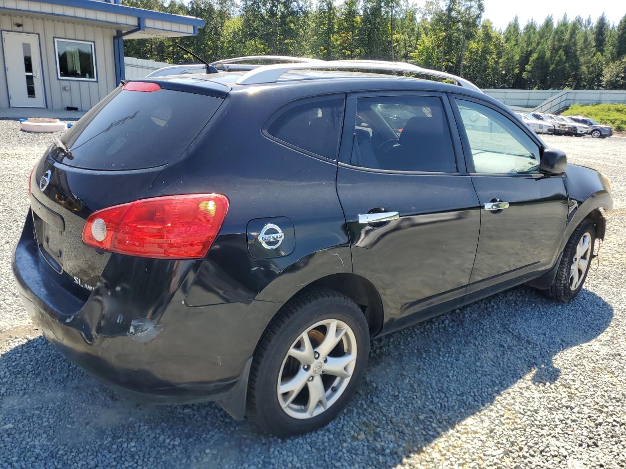 2010 Nissan Rogue - Image 3