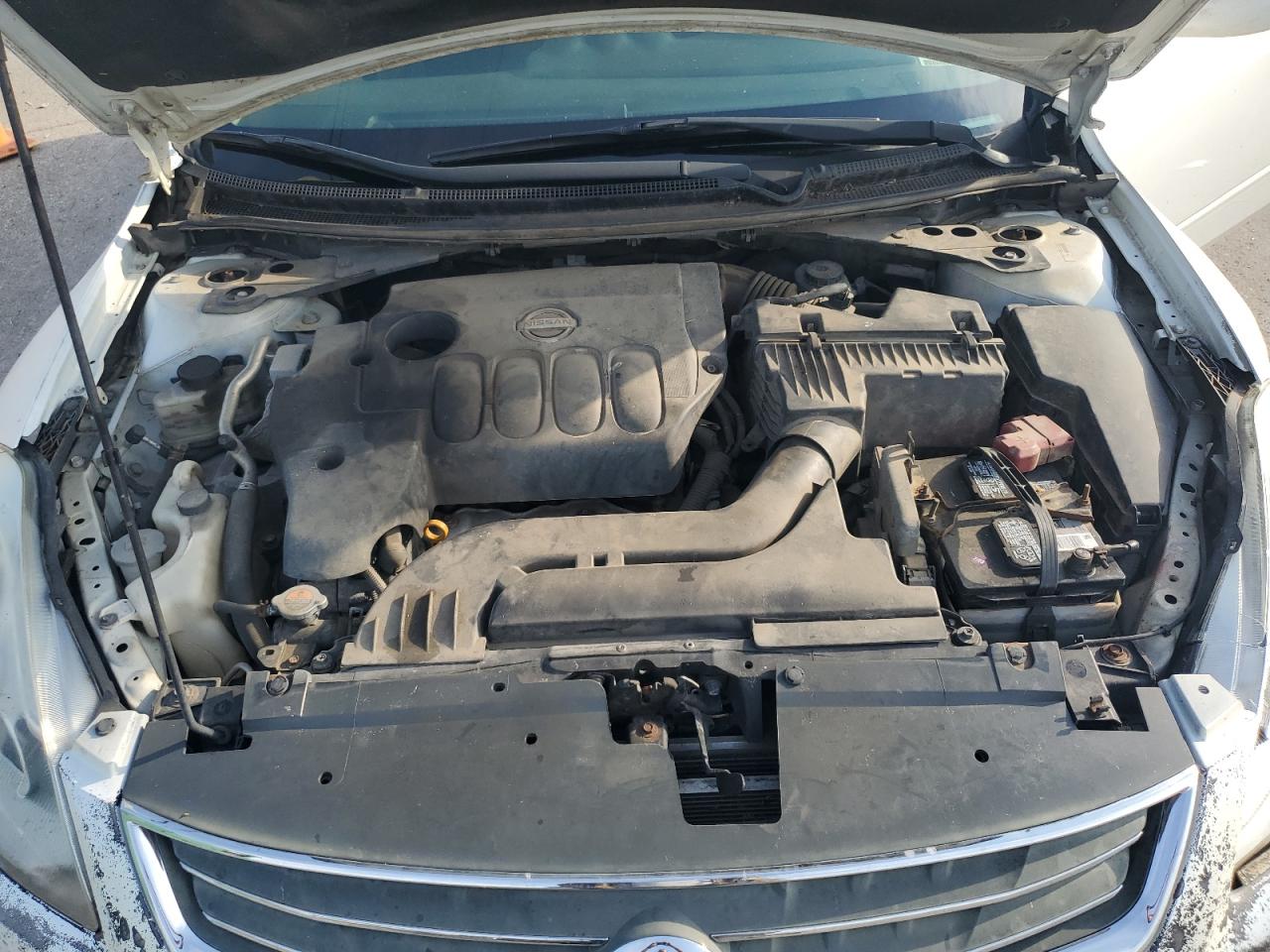 2012 Nissan Altima - Image 11