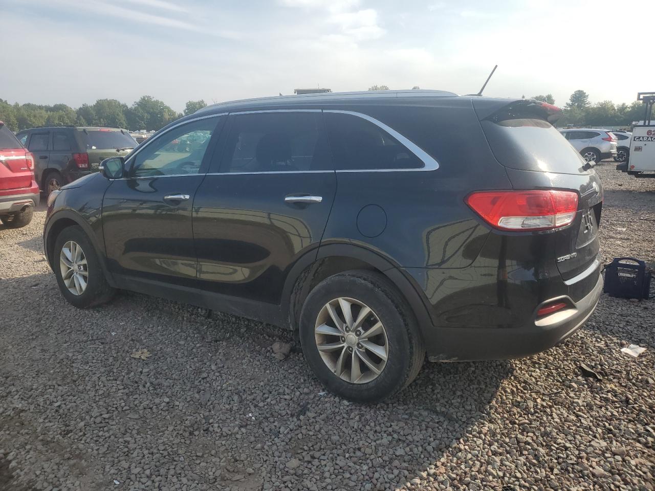 5XYPG4A37HG279771 2017 KIA SORENTO - Image 2