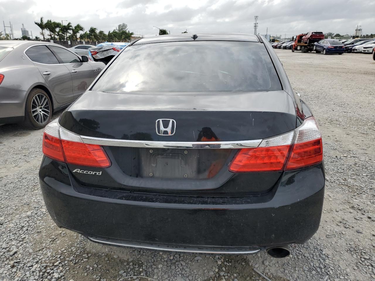 1HGCR2F80FA001424 2015 Honda Accord Exl