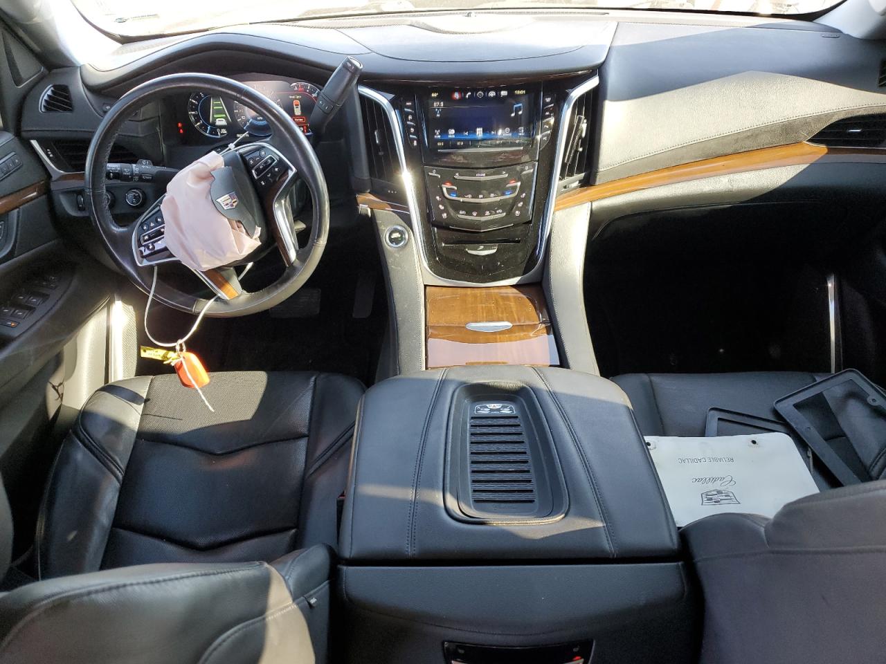 1GYS4BKJ2LR127115 2020 Cadillac Escalade Luxury