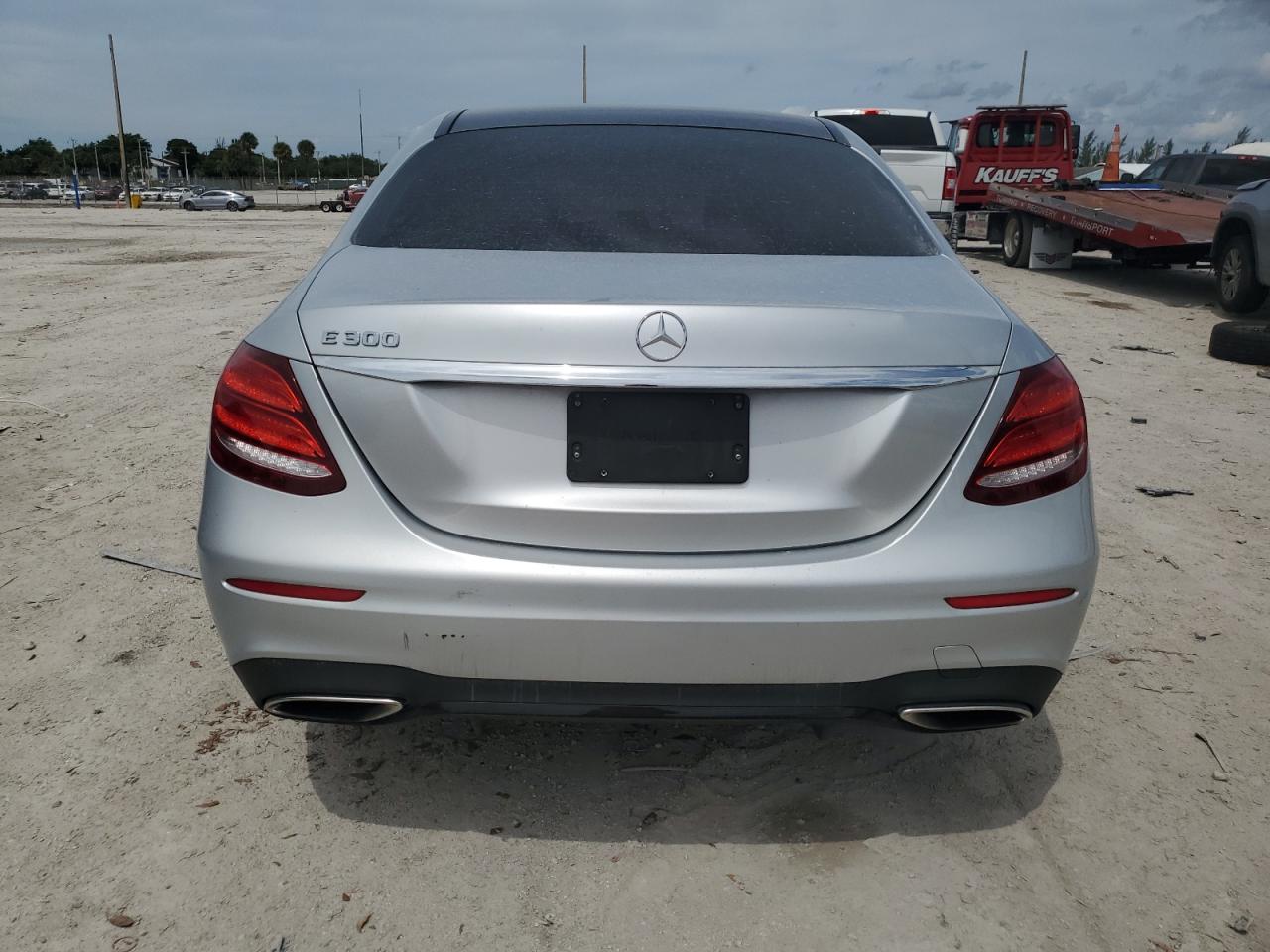 WDDZF4JB4KA527815 2019 Mercedes-Benz E 300