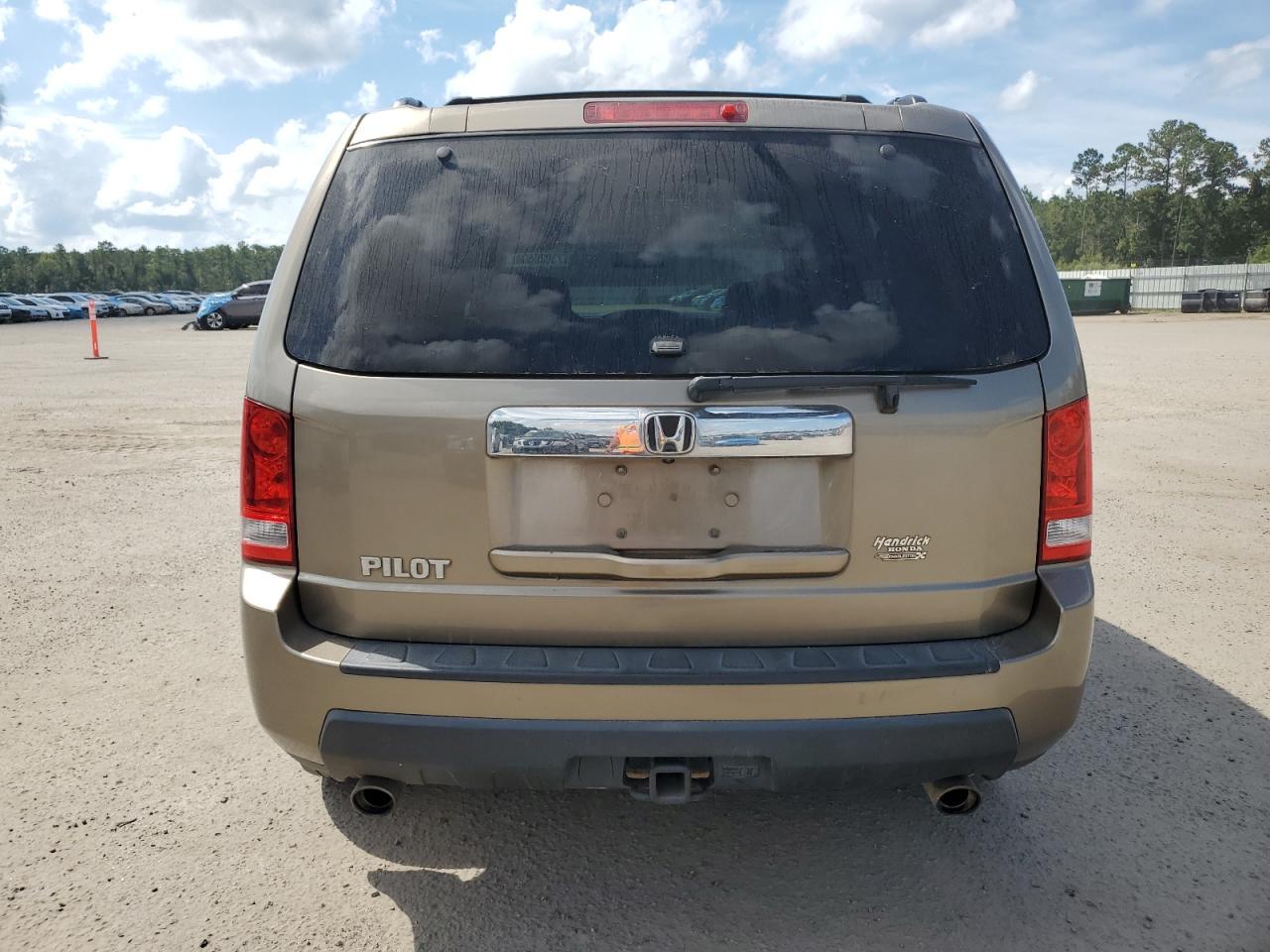 5FNYF3H58BB009746 2011 Honda Pilot Exl