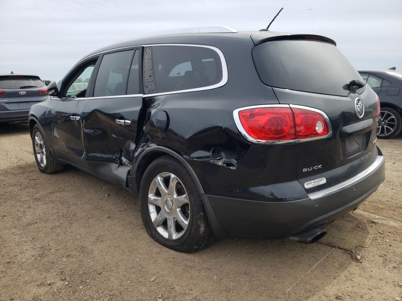 2009 Buick Enclave - Image 2