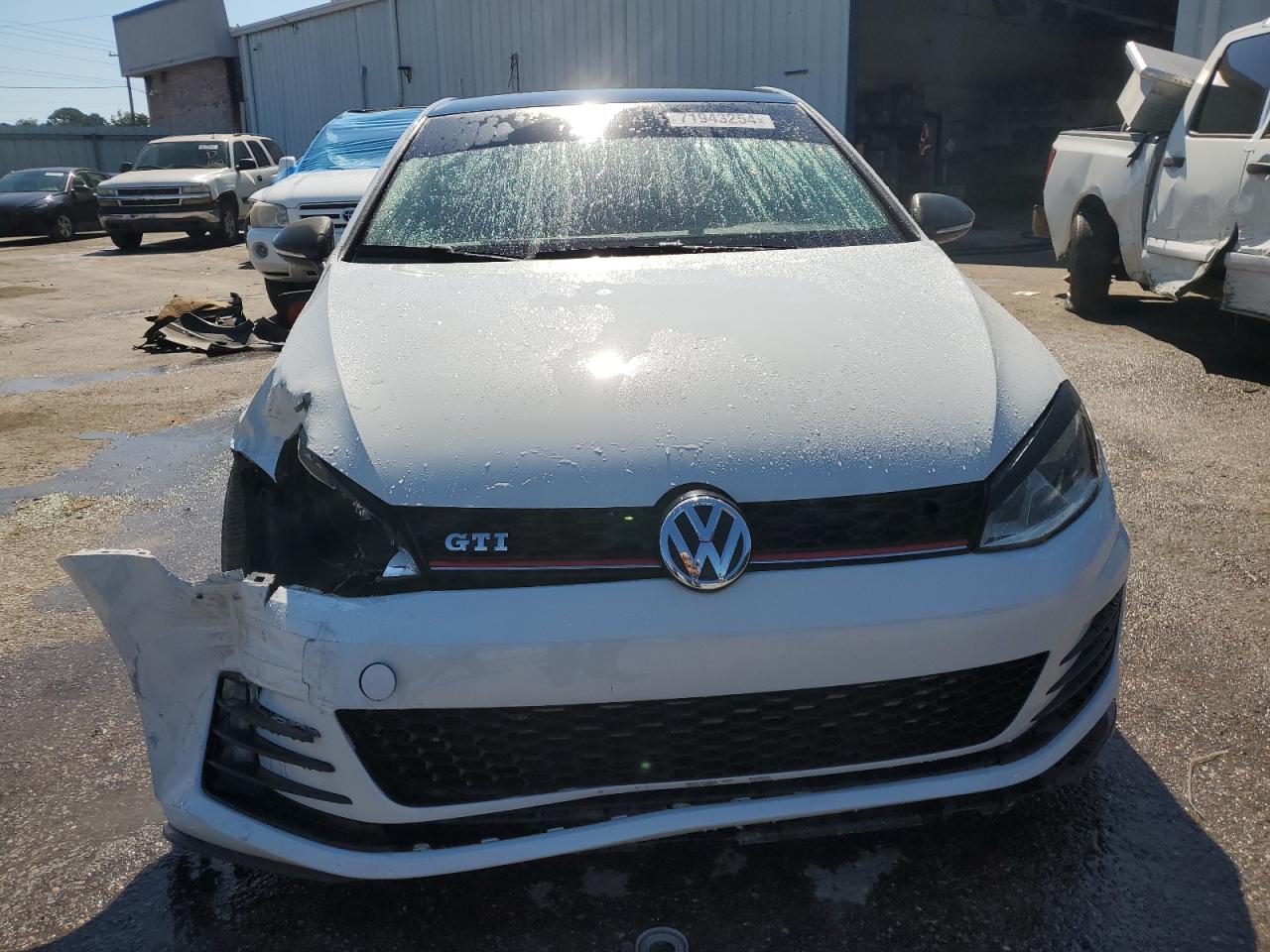 VIN 3VW5T7AU7GM047943 2016 VOLKSWAGEN GTI no.5