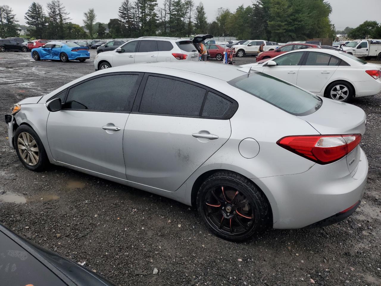 KNAFX4A67G5446561 2016 KIA FORTE - Image 2