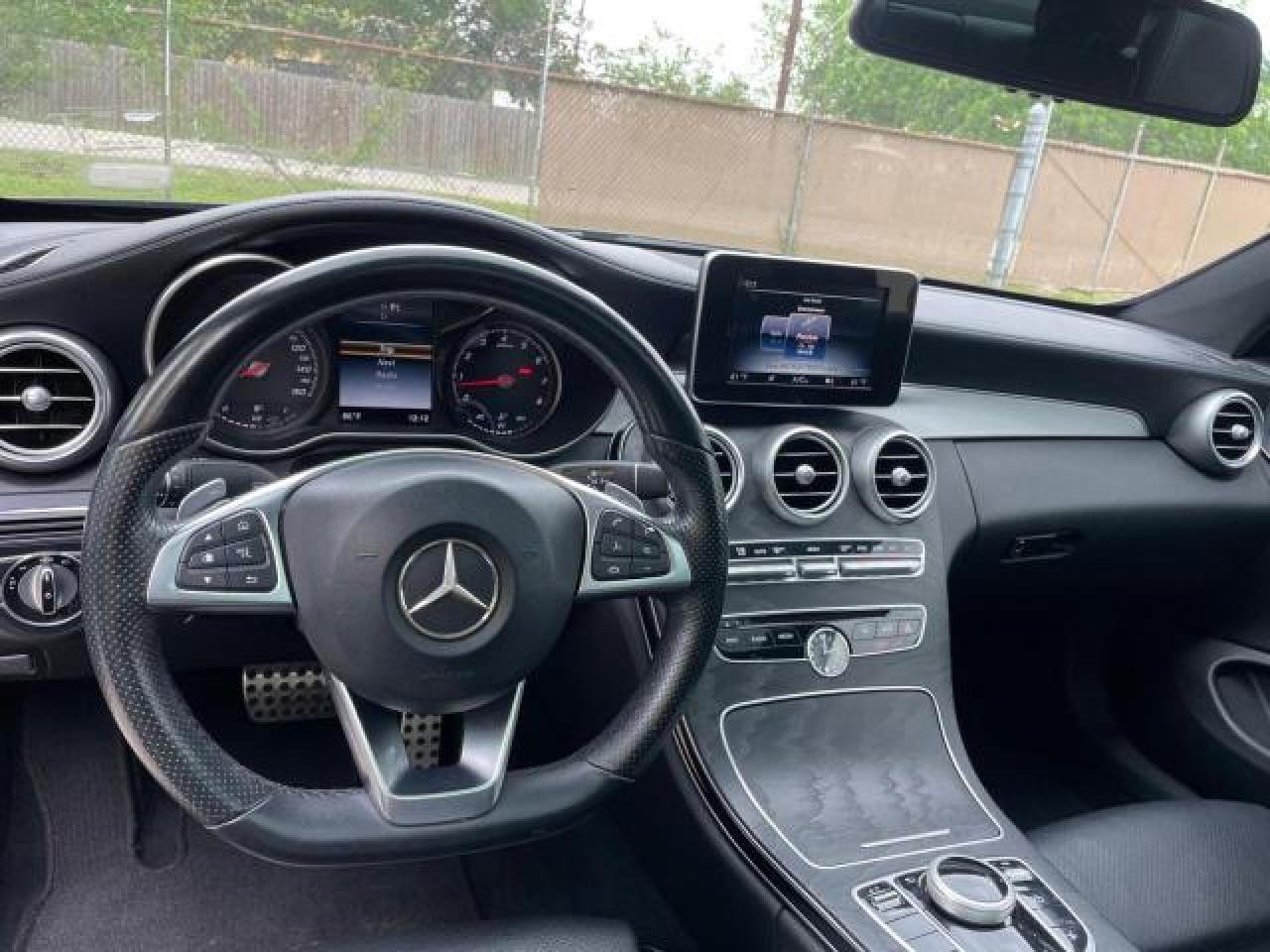 WDDWJ4JB4HF358697 2017 Mercedes-Benz C 300