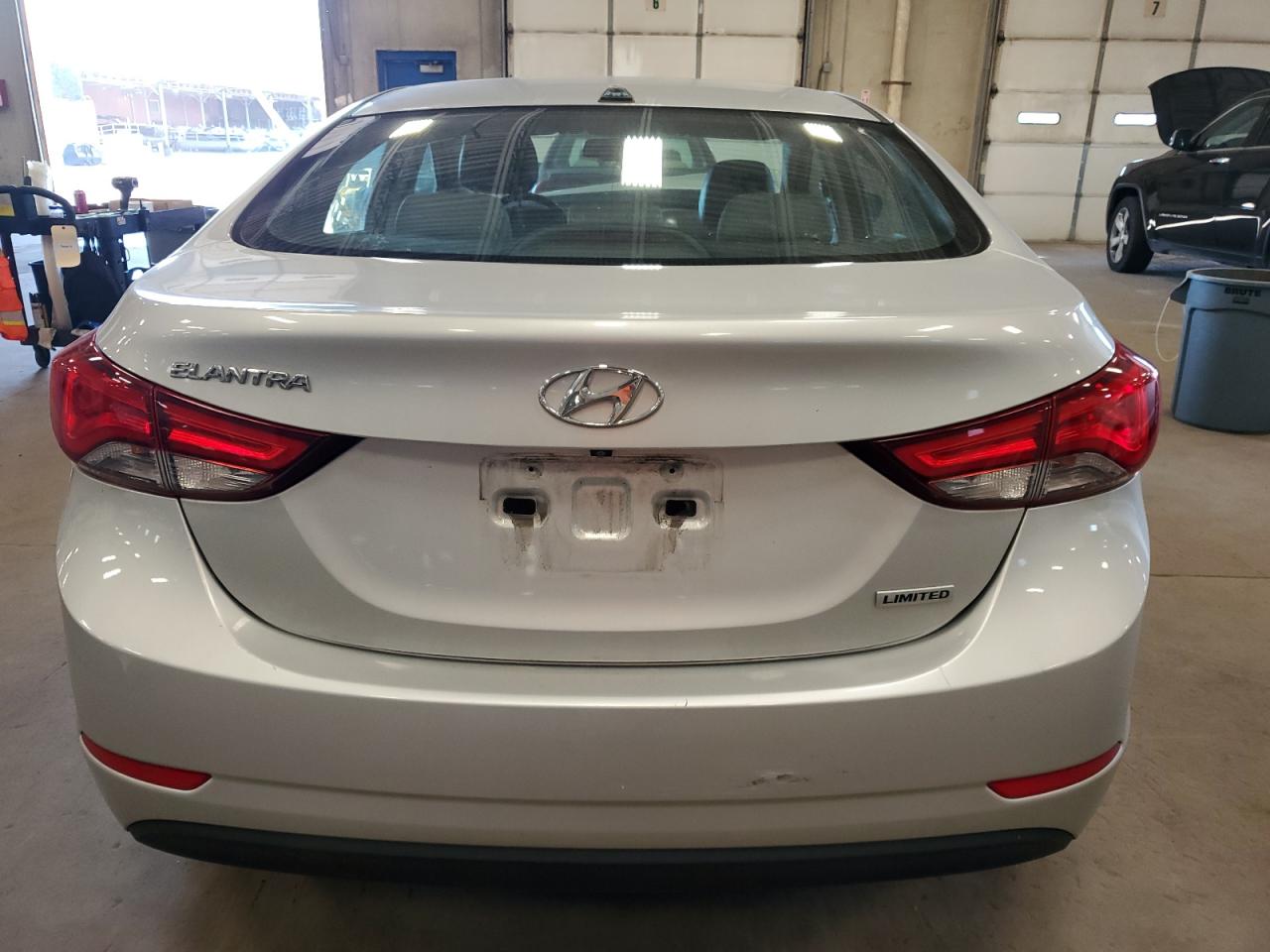 KMHDH4AE6FU303051 2015 Hyundai Elantra Se