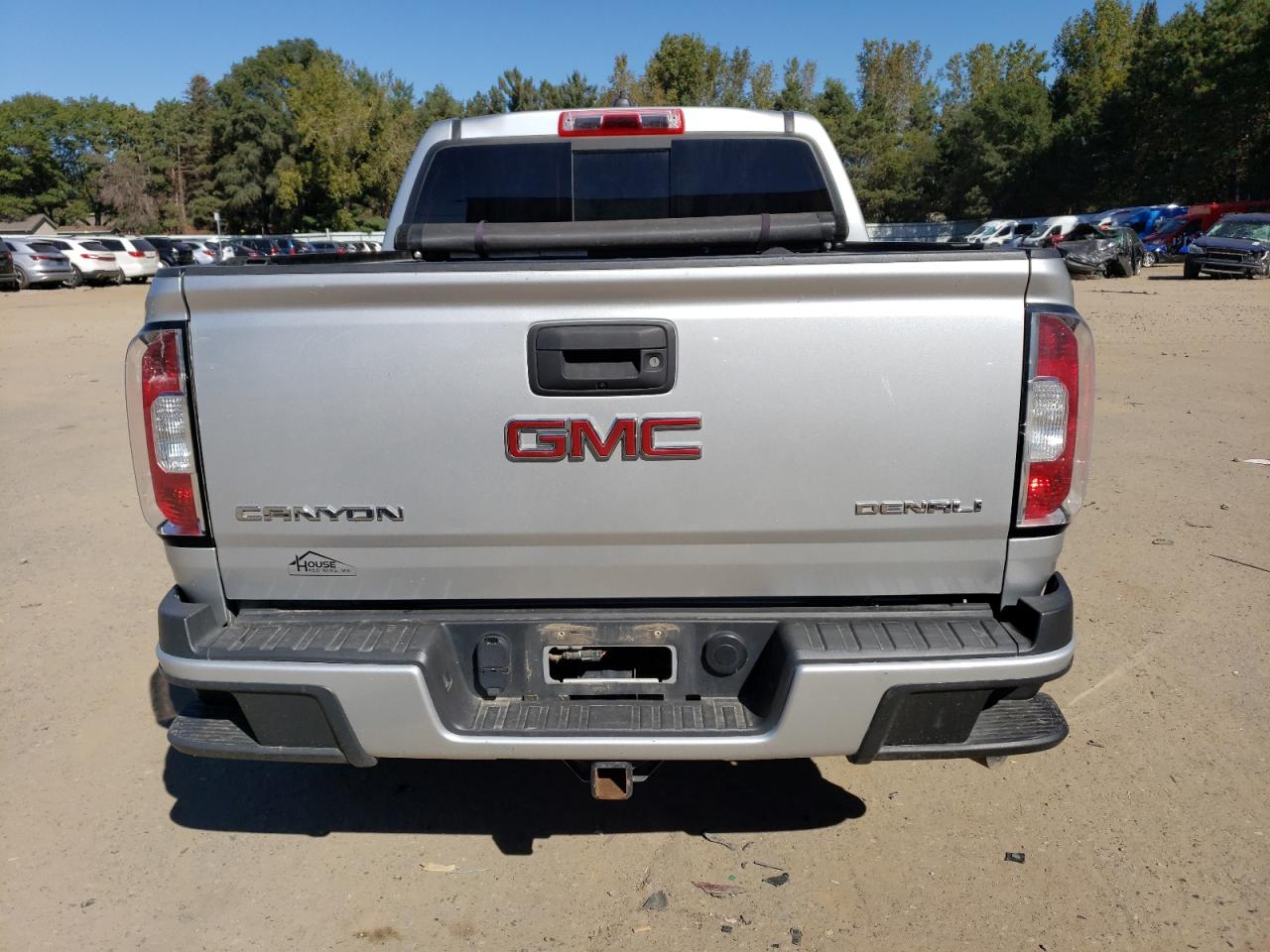 1GTP6EE13H1257638 2017 GMC Canyon Denali