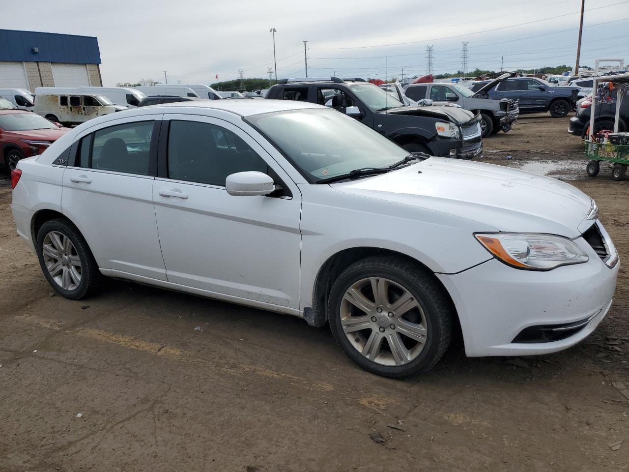 2011 Chrysler 200 - Image 4