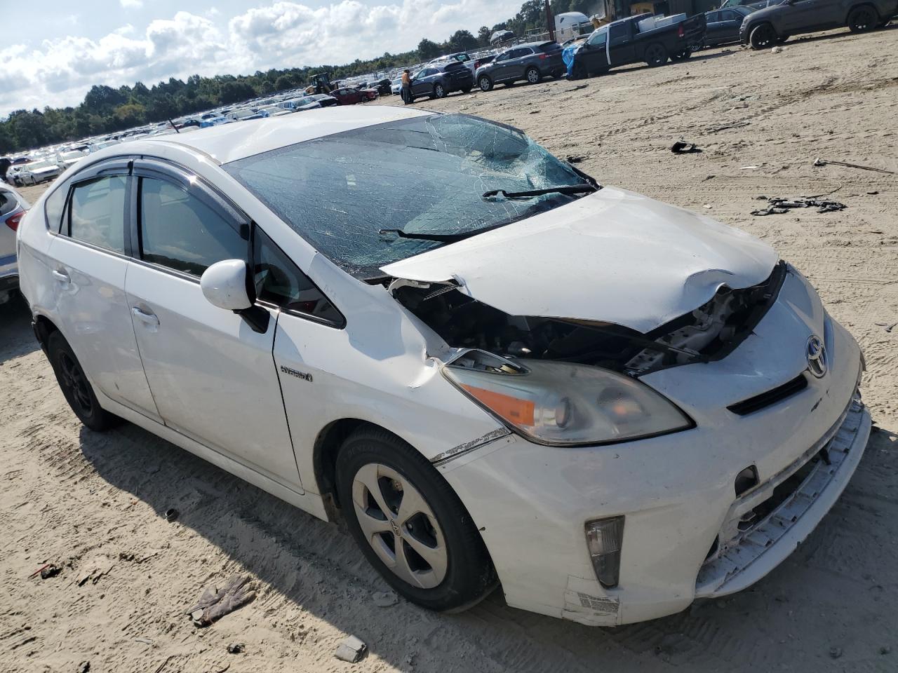 VIN JTDKN3DU7D5631586 2013 TOYOTA PRIUS no.4